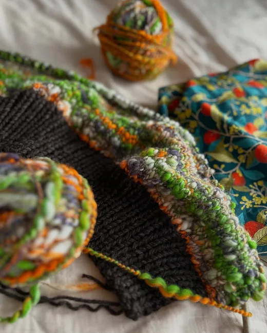 Coiled / Spiral Yarn / 线圈／螺旋纱 · Swatches / Techniques / 织片与工艺
