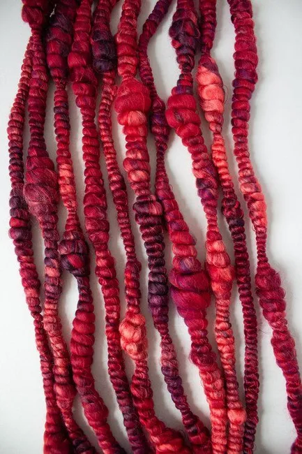 Handspun Art Yarn / 手纺艺术纱 · Yarn / 纱线本体
