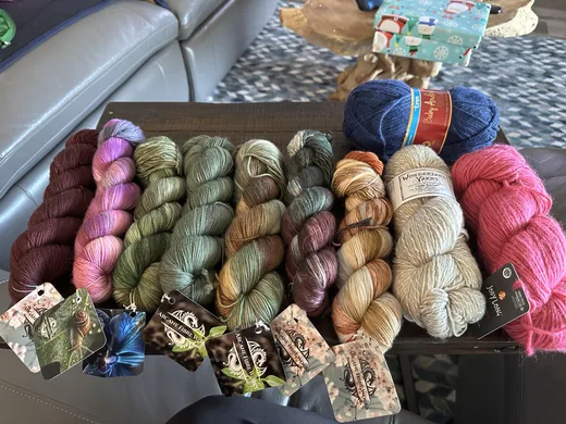 Fancy Yarn (Unclassified) / 花式纱（待细分） · Yarn / 纱线本体